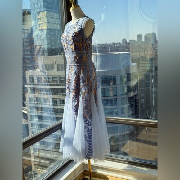 🆕 BRONX & BANCO 🧿 NWOT Violet Flared Embroidered Mesh Midi Dress, Sz M US 6 - Picture 4 of 16